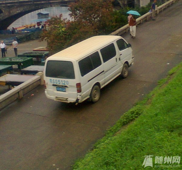 鄂S  05120車上.jpg